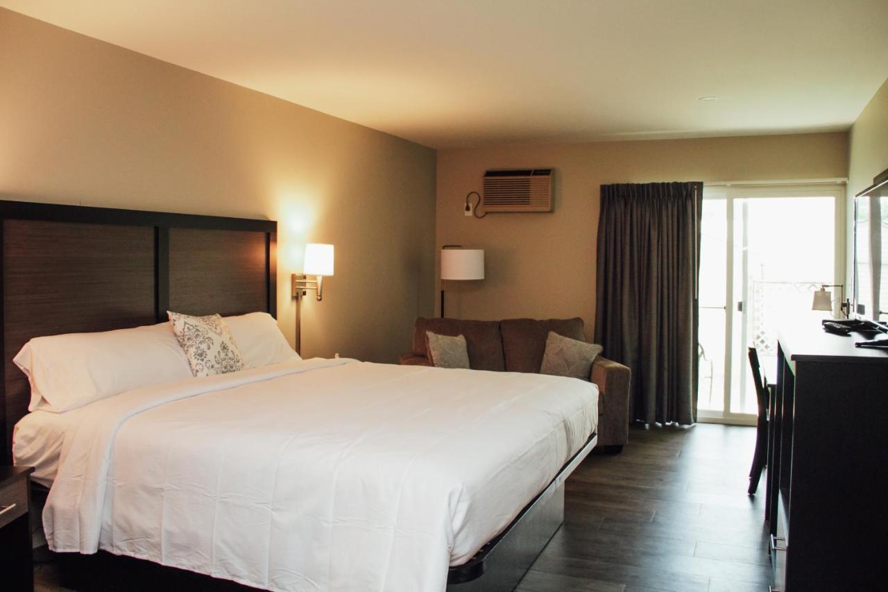 Country Squire Inn And Suites New Holland Екстериор снимка