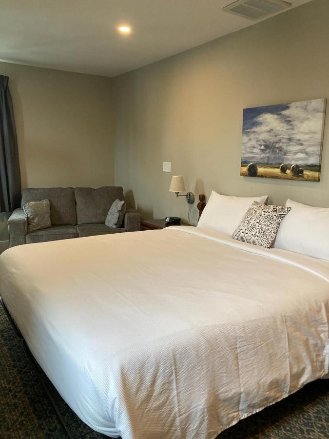 Country Squire Inn And Suites New Holland Екстериор снимка
